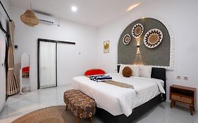 Villa Bale Tentrem Pamungkas